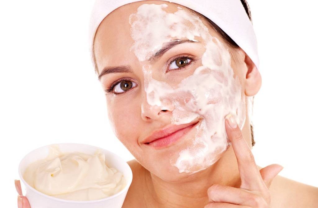 Терапия для увядающей и проблемной кожи – маска для лица с кефиром