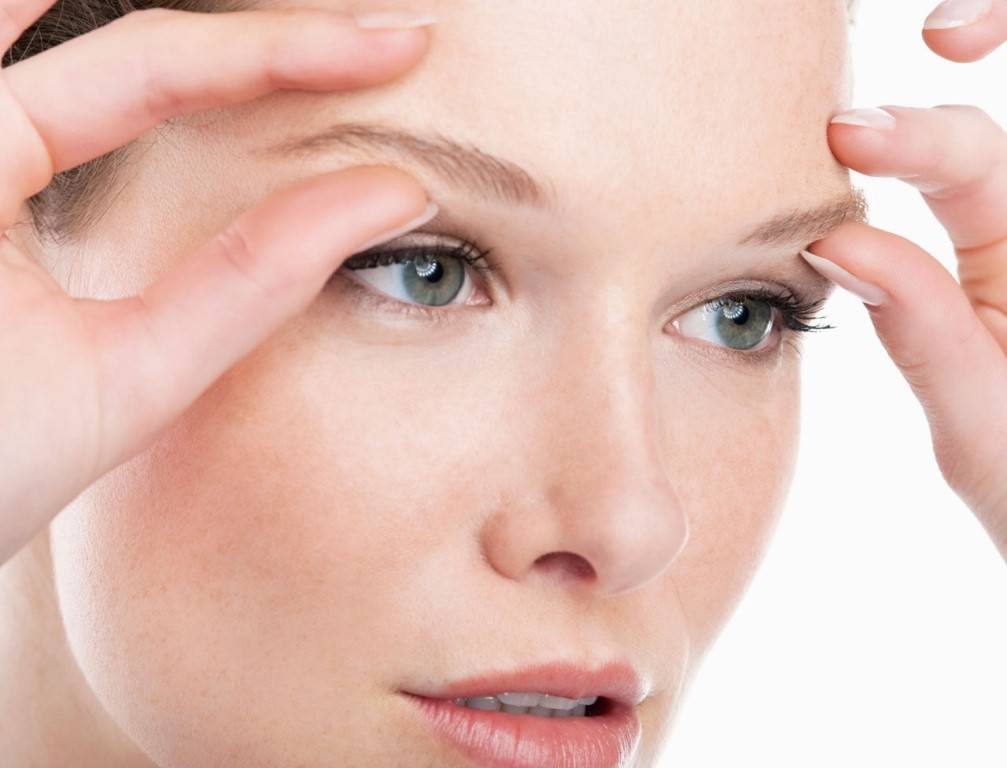 Как убрать морщины вокруг глаз быстро и безопасно (топ методы)