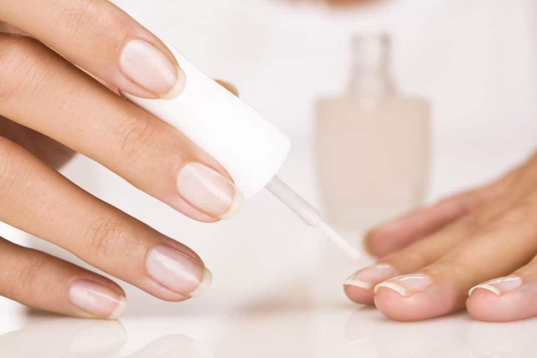 Как укрепить ногти дома, масло и средства от слоящихся ногтей