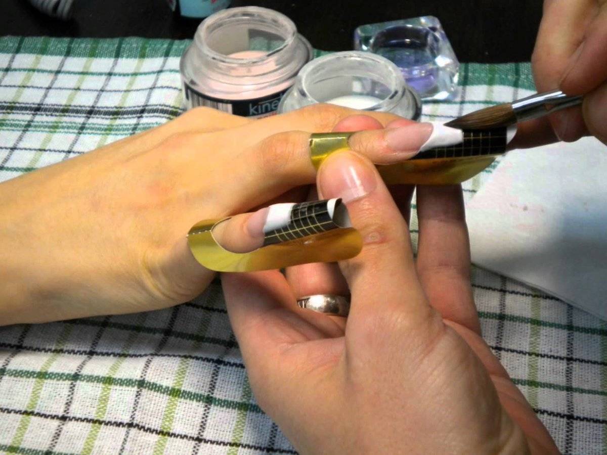 Наращивание ногтей гель-лаком: способы, техника, плюсы и минусы