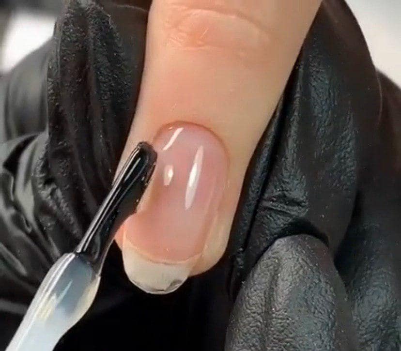 Как самостоятельно снять гель-лак и не лишиться ногтей