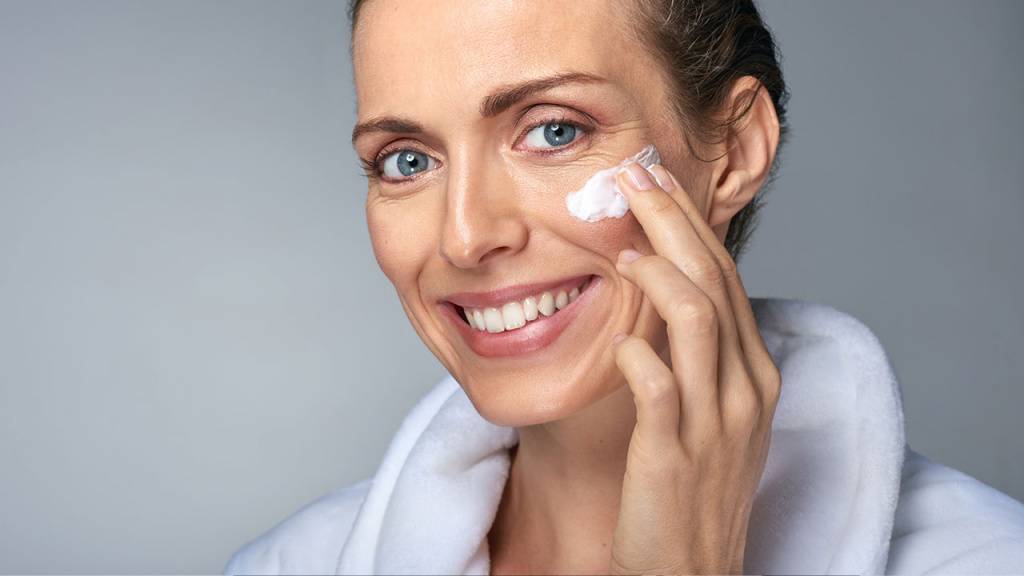Ухаживаем за кожей лица с помощью алоэ: рецепты масок от морщин в домашних условиях