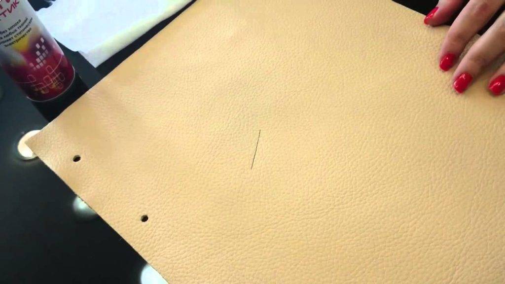 Как оттереть ручку с кожаного дивана: средства удаления чернил шариковой ручки с экокожи и кожзама, чем отмыть с ткани