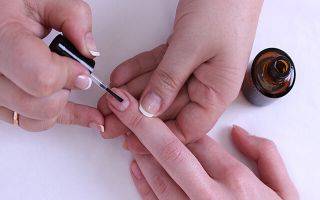 Праймер для ногтей: как правильно нанести и сделать маникюр стойким