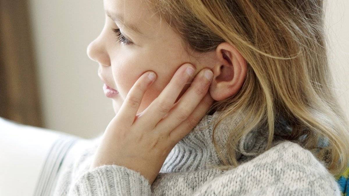 Перхоть в ушах: как лечить, фото как выглядит, причины и симптомы, как удалить и профилактика заболевания
